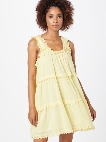 Robe 'Janine' ABOUT YOU Limited en jaune