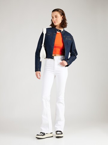 Trendyol - Tapered Vaquero en blanco