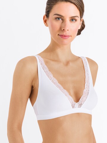 Hanro Triangel Soft Cup BH ' Cotton Lace ' in Weiß: predná strana