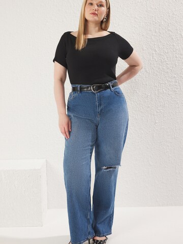 Trendyol Curve Футболка в Черный