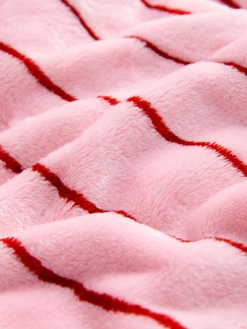 Halat de baie lung de la Next pe roz