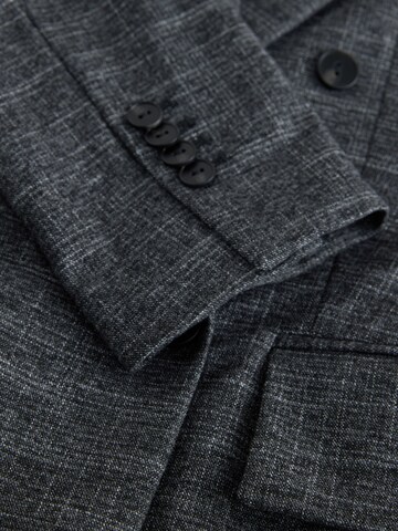 Next Blazer in Grau