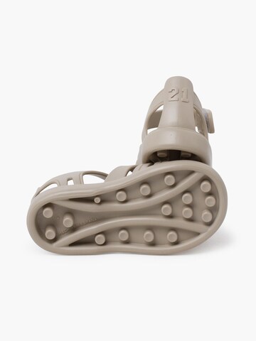IGOR Beach & Pool Shoes in Beige