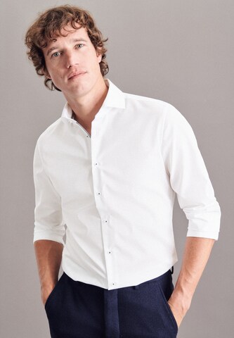 Coupe slim Chemise business ' Slim ' SEIDENSTICKER en blanc