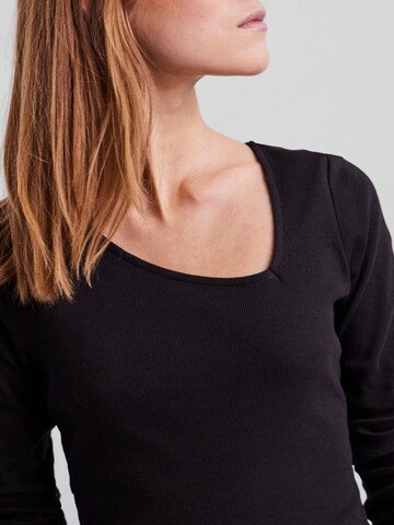 PIECES Shirt in Schwarz