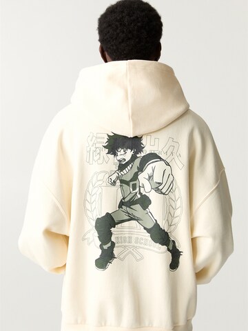 Bluză de molton de la Pull&Bear pe alb