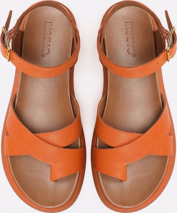 Sandales à lanières INUOVO en orange