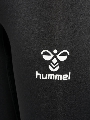 Hummel Skinny Sporthose in Schwarz