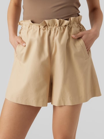 VERO MODA Regular Shorts 'Kimmie Liba' in Beige