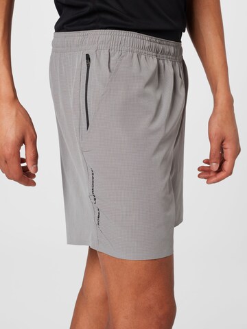 4F Regular Sportshorts in Grau