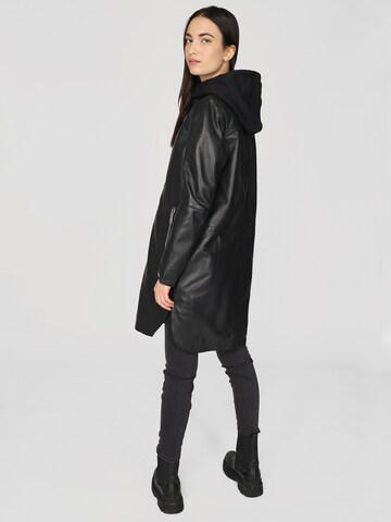 Maze Between-Seasons Coat in Black