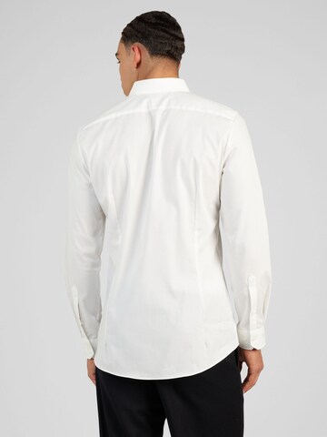 OLYMP - Slim Fit Camisa clássica 'No. 6' em branco