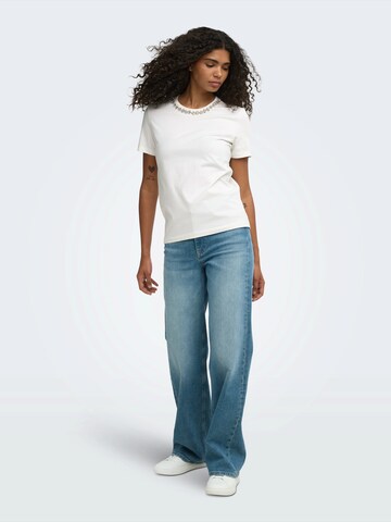 ONLY - Camiseta 'ONLJOLLY' en blanco