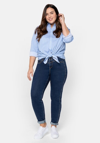 SHEEGO Slimfit Jeans in Blau