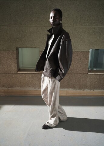 MANGO Wide leg Pleat-Front Pants 'Martin' in Beige