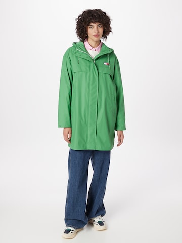 Tommy Jeans Between-season jacket in Green: front