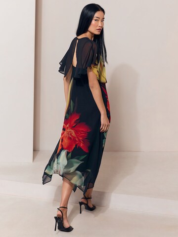 Lipsy Kleid in Schwarz