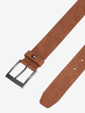 TOMMY HILFIGER Riem 'Adan' in Bruin