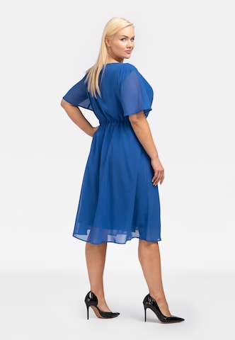 Robe de cocktail 'DENISA' Karko en bleu