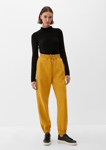 Regular Pantalon QS en jaune