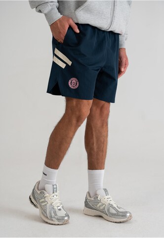 Regular Pantalon Prohibited en bleu : devant