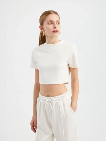 Hiccup Shirt in Wit: voorkant