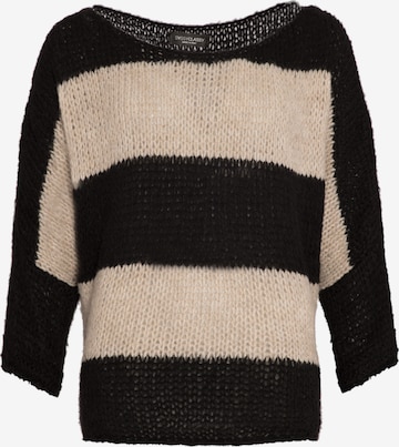 SASSYCLASSY Oversized sweater in Black: front