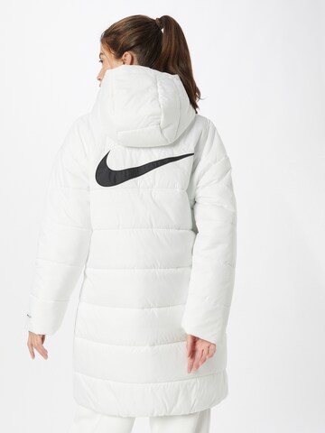 Nike Sportswear Winterparka in Weiß