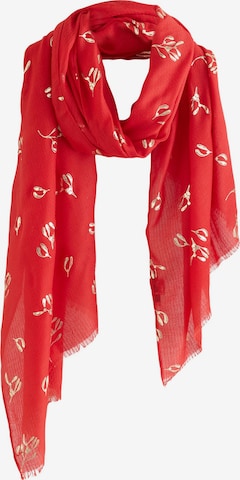 Next Shawl in Red: front