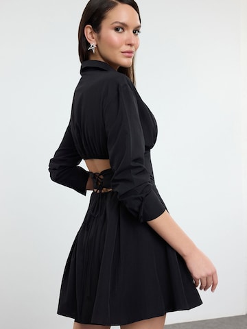 Trendyol Μπλουζοφόρεμα σε μαύρο: μπροστά