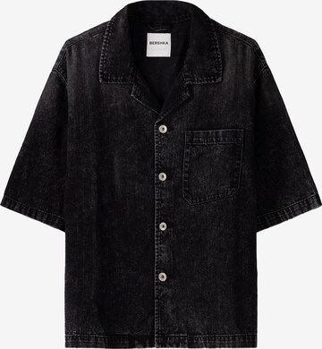 Bershka Comfort fit Button Up Shirt in Black: front