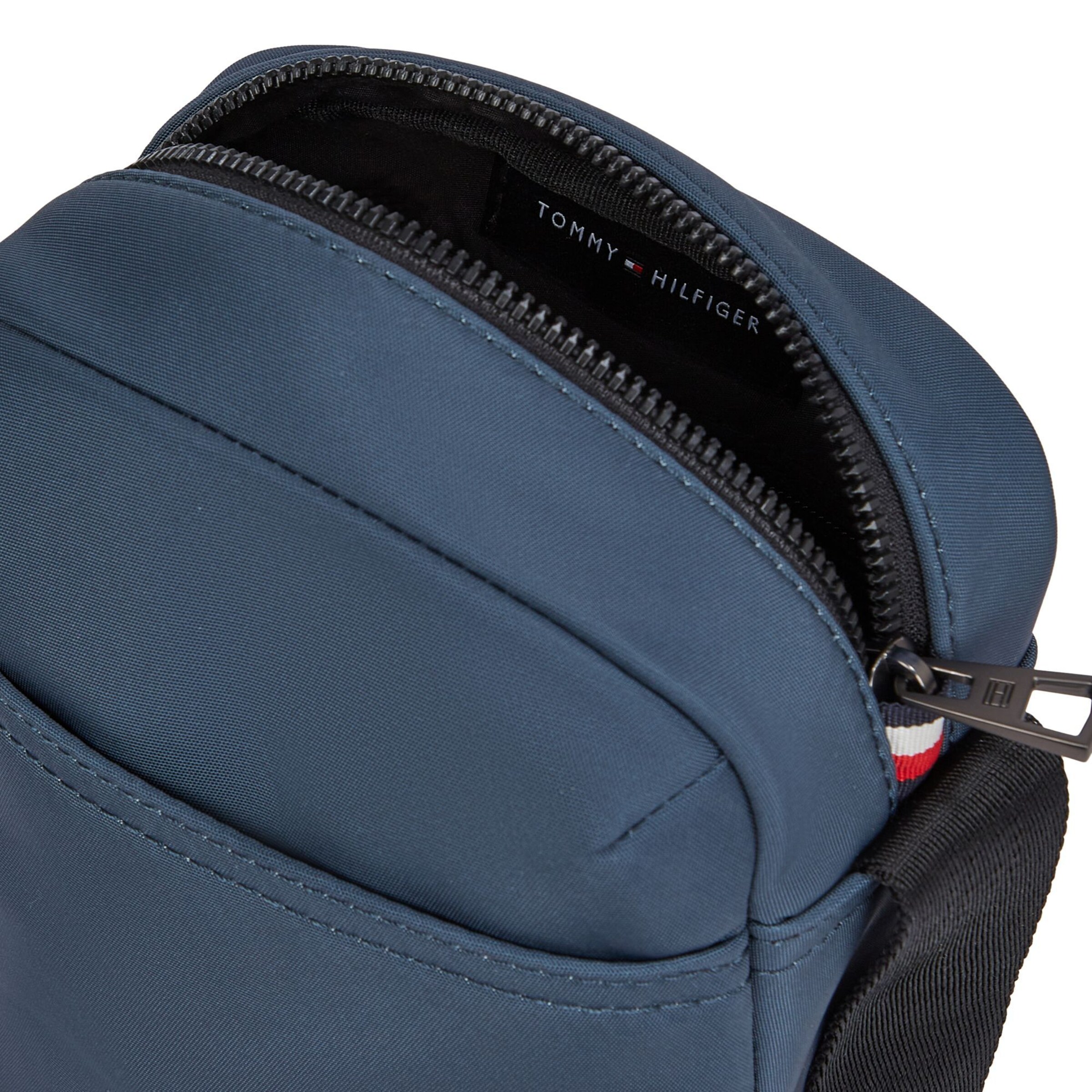 TOMMY HILFIGER Crossbody Bag in Blue