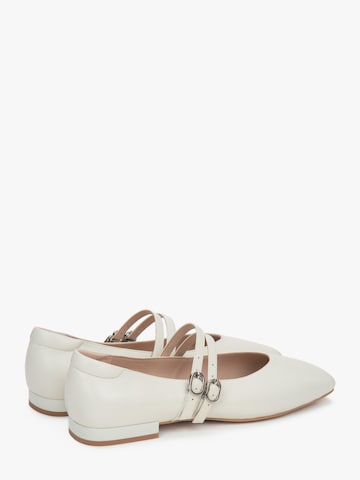 Ballerina '24101-3' di Estro in bianco