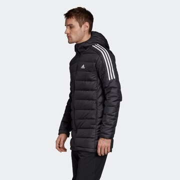 ADIDAS SPORTSWEAR Outdoorjas 'Essentials' in Zwart