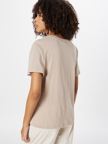 Gina Tricot T-Shirt in Beige