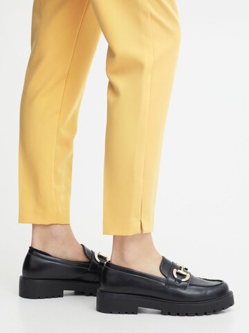 Coupe slim Pantalon chino 'IHLEXI' ICHI en jaune