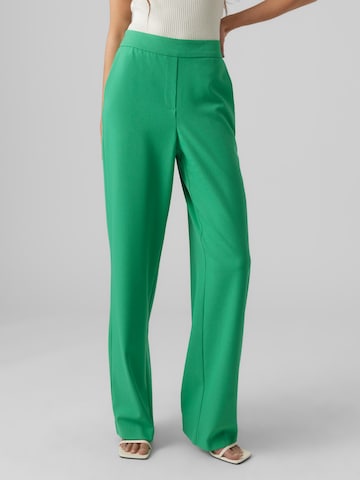 Regular Pantaloni 'LIS COOKIE' de la VERO MODA pe verde: față