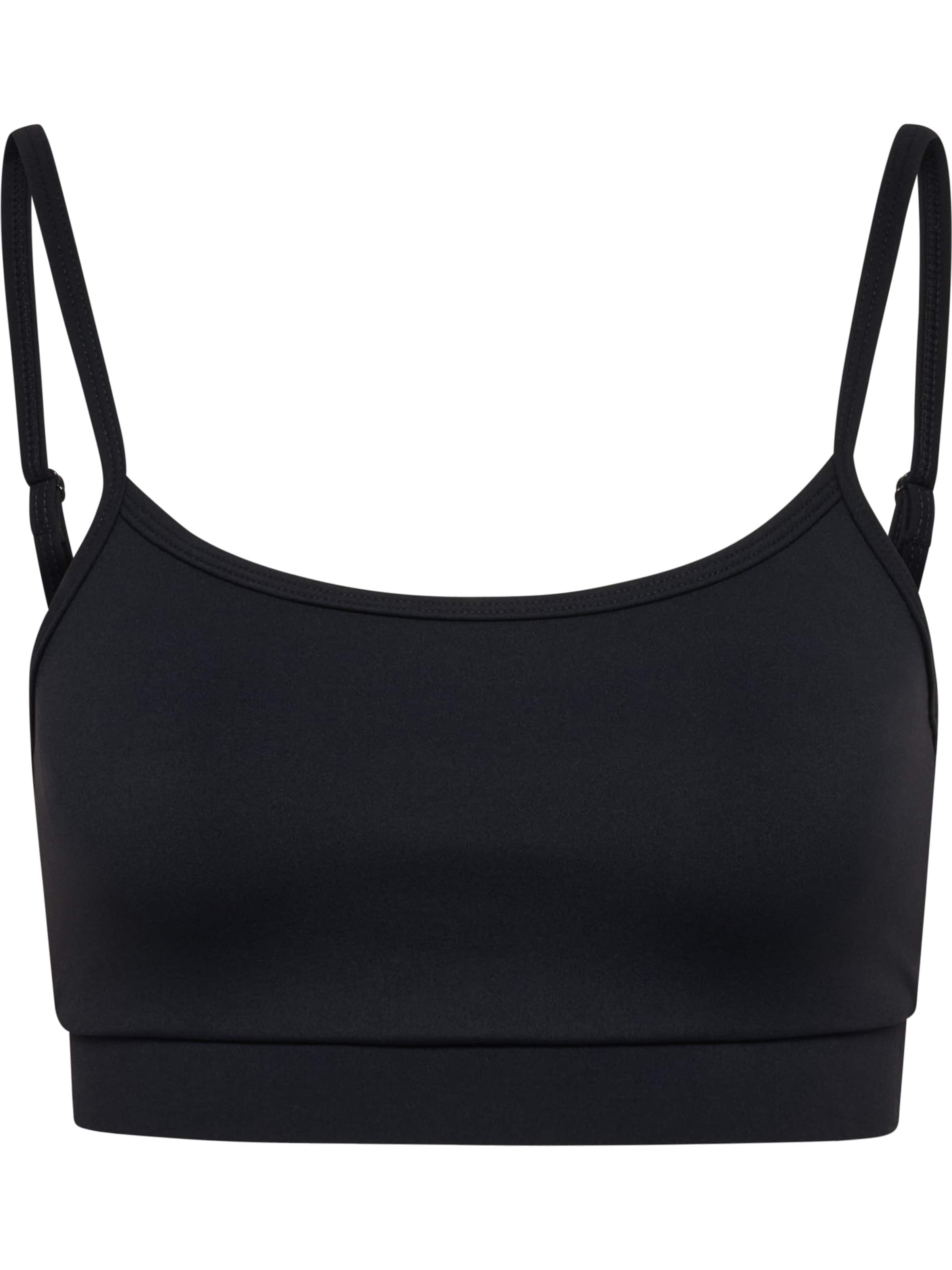 Hummel Sporttop in Zwart: voorkant