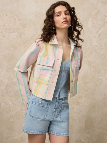 Next Välikausitakki värissä monivärinen