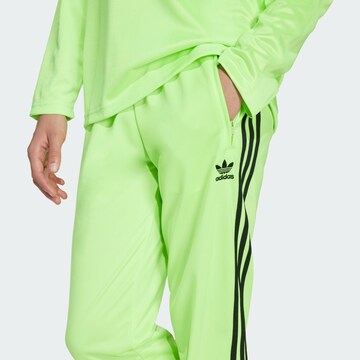 ADIDAS ORIGINALS Regular Broek 'Adicolor Firebird' in Groen