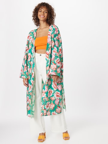 Parisienne et Alors Kimono 'JARRY' in Green: front