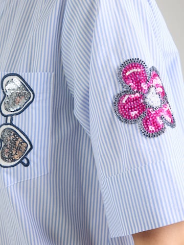 Grace Sukienka w kolorze niebieski