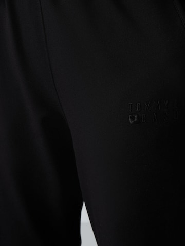 Tommy Life Jooksudress, värv must