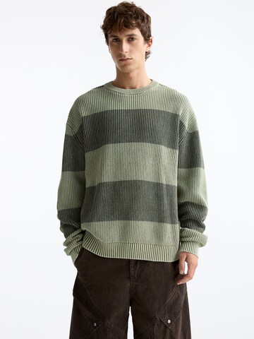 Pullover di Pull&Bear in verde: frontale