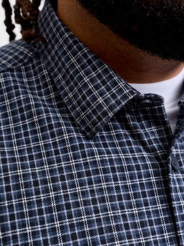 Jack & Jones Plus Comfort Fit Риза 'JJCARTER' в синьо