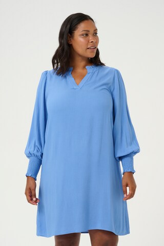 Robe 'Mahlena' KAFFE CURVE en bleu : devant
