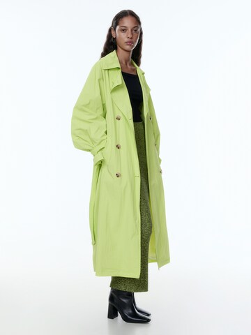 Manteau mi-saison 'Neila' EDITED en vert