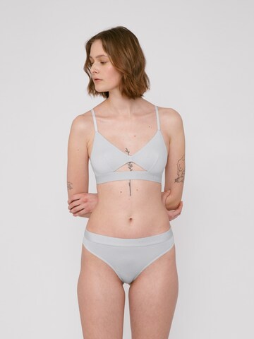 Organic Basics String 'Lite Tanga' in Grau: predná strana