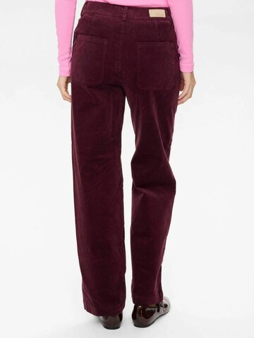 regular Pantaloni 'JOANNA' di NÜMPH in rosso
