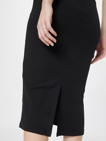 minimum - Falda en negro